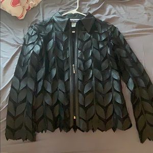 Leaf pattern genuine leather jacket